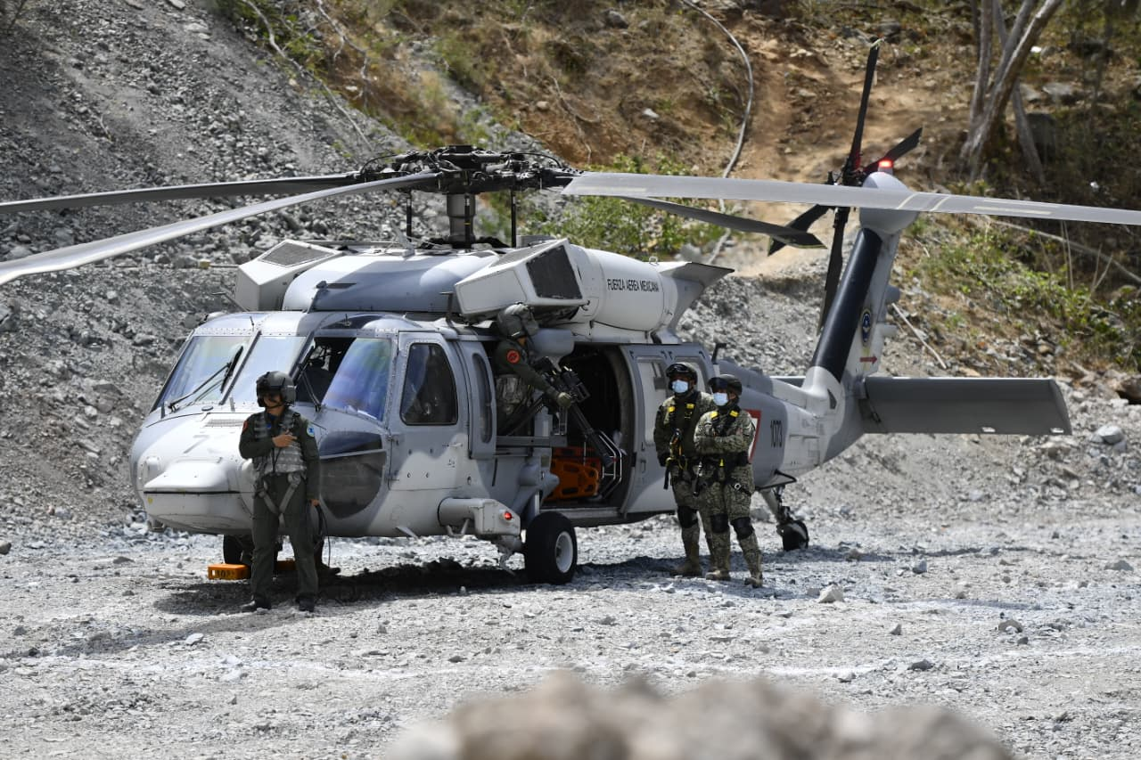 Así se vivió el rescate del minero que sobrevivió 14 días atrapado por el derrumbe en El Rosario, Sinaloa