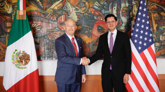 Canciller Roberto Velasco y embajador de Estados Unidos, Ronald Johnson, se reúnen en la SRE