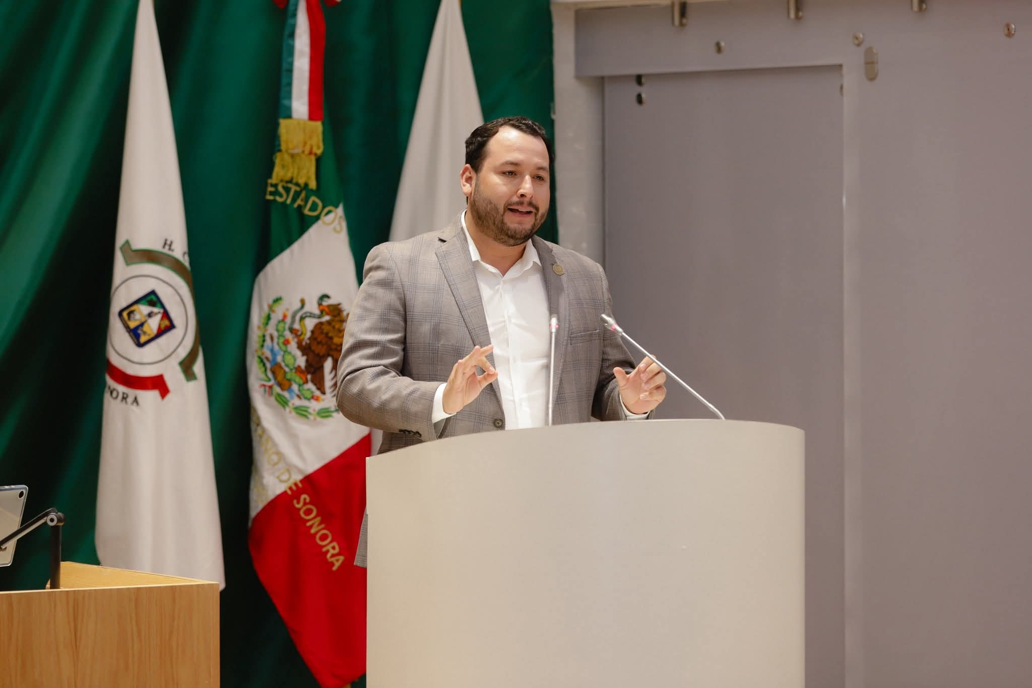 Manuel Scott propone autonomía en el nombramiento de contralores municipales en Hermosillo