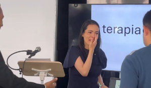 Senadora del PAN rompe en llanto en el Senado al leer testimonio de niño víctima de abuso