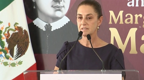 Claudia Sheinbaum supervisa atención a afectados por lluvias durante su gira en Hidalgo