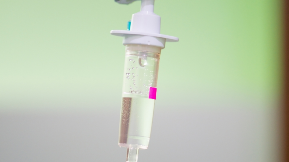 Reciben apoyos familiares de las víctimas de la clínica de sueros vitaminados en Hermosillo