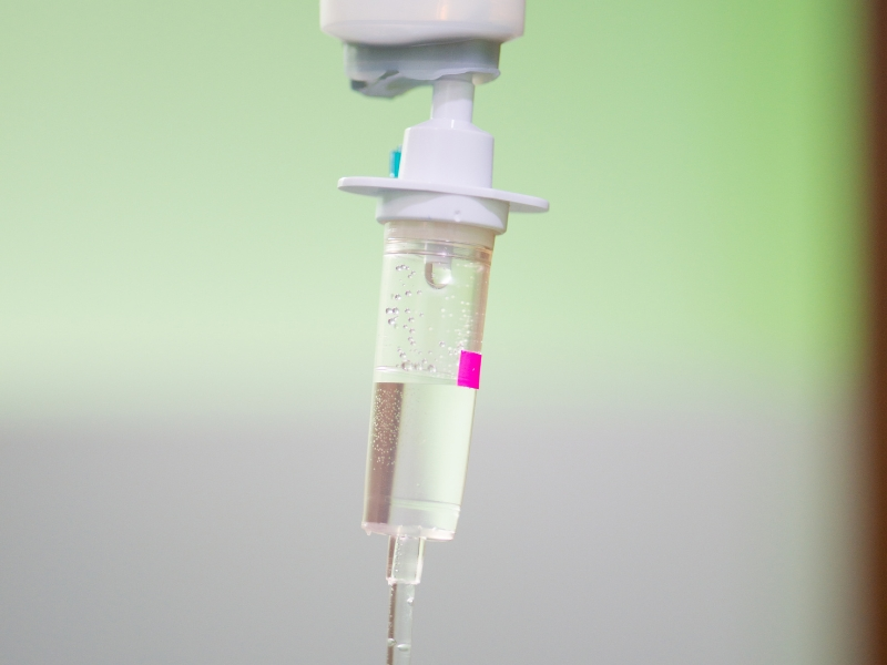 Reciben apoyos familiares de las víctimas de la clínica de sueros vitaminados en Hermosillo