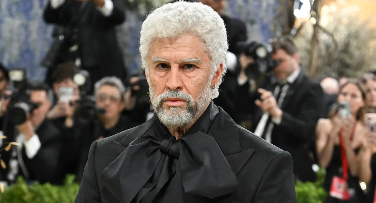 ¡Irreconocible! Bad Bunny envejece 30 años con impactante transformación en la Met Gala 2026