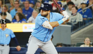 Sigue ‘on fire’; Jonathan Aranda encabeza victoria de los Rays sobre los Blue Jays