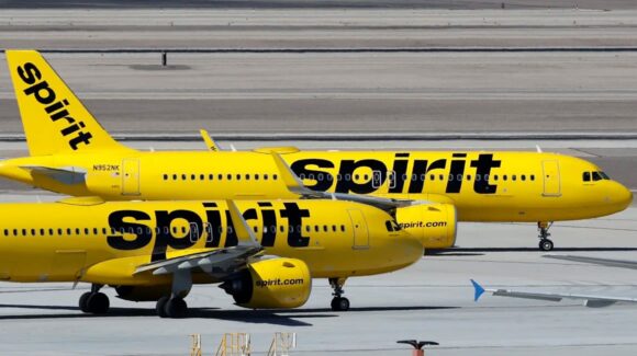 Cesa operaciones la Spirit Airlines y deja en incertidumbre a pasajeros