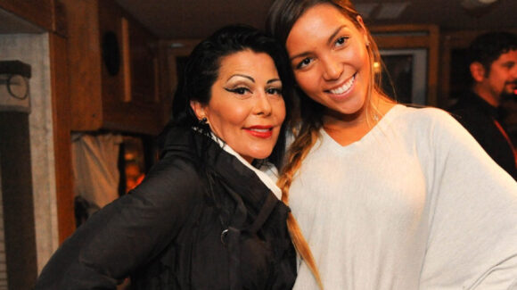 ¿Alejandra Guzmán confirma embarazo de Frida Sofía? La cantante revela qué será una abuela consentidora