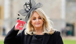 Bonnie Tyler, grave tras perforación intestinal: La cantante sufre infarto al ser inducida al coma
