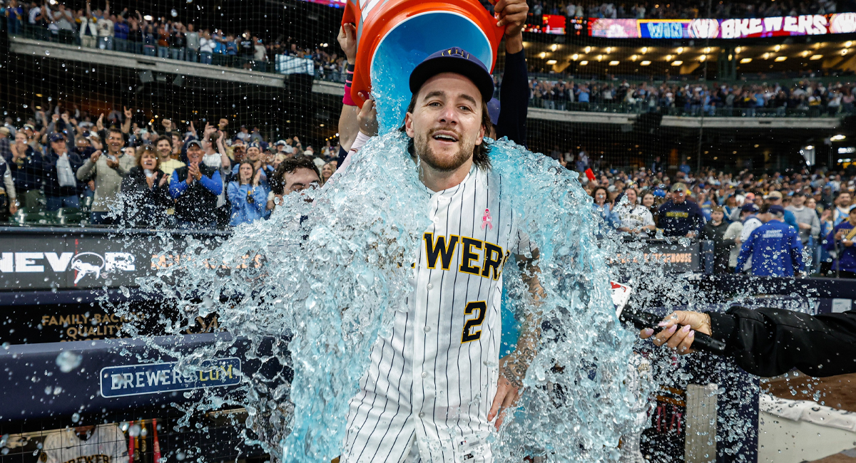 Brice Turang conectó el cuadrangular con el que los Brewers vencieron y completaron una histórica barrida sobre Yankees