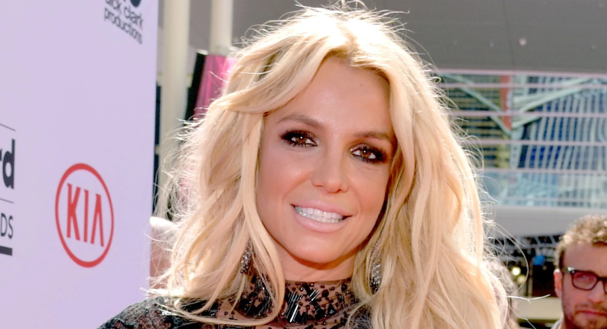 Britney Spears es acusada de causar pánico en restaurante con cuchillo en mano y responde