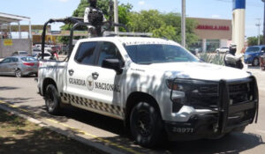 Guardia Nacional detiene a policía municipal de Cajeme en posesión de presunta droga y armamento