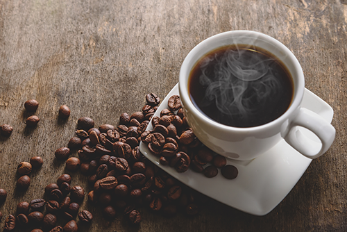 ¡Buenas noticias! Consumo de café reduce hasta 35% riesgo de demencia, según Harvard.
