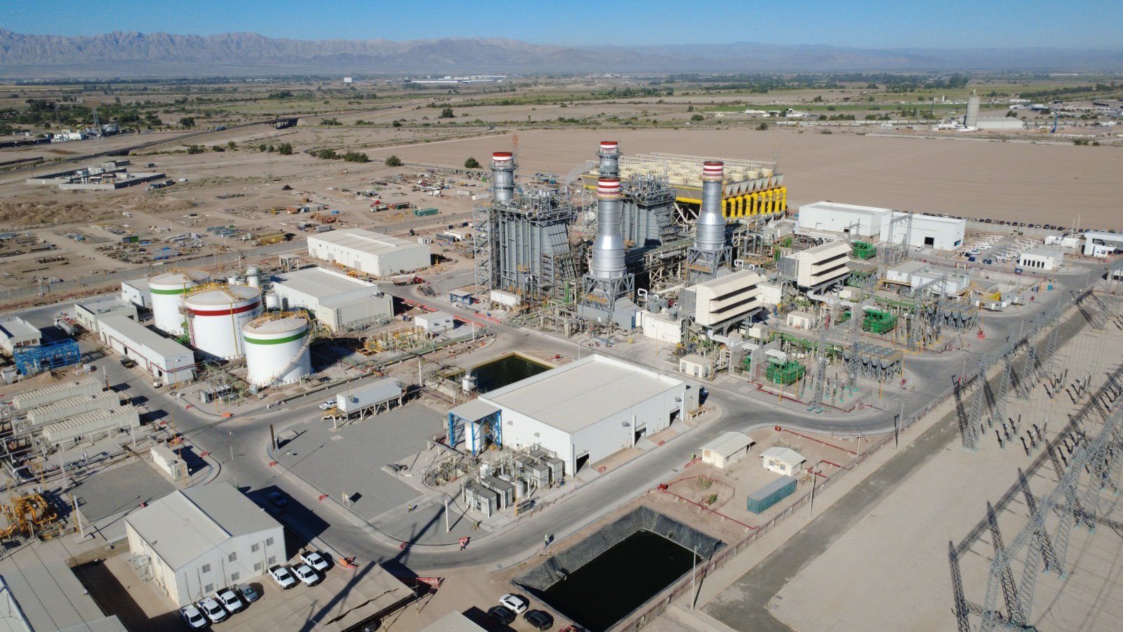 CFE inaugura central eléctrica en Mexicali, Baja California, con capacidad de 745 MW.