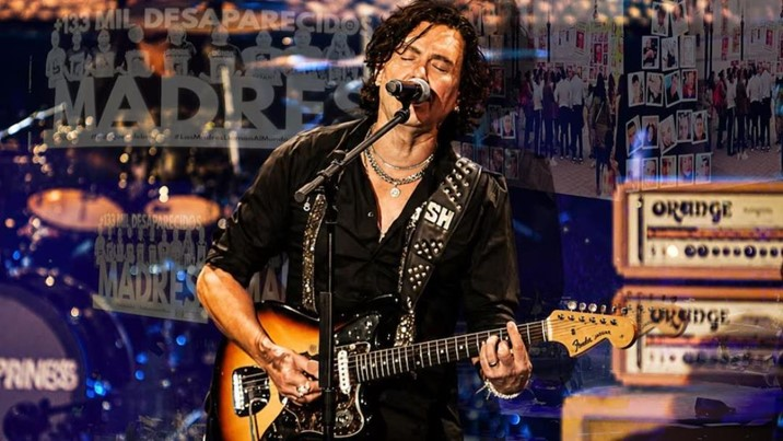 Caifanes exige acciones contra desapariciones en México durante concierto en Palacio de los Deportes.