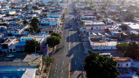 Lamarque destaca rehabilitación histórica de calles y critica rezago de administraciones