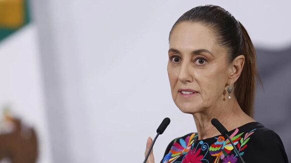 Claudia Sheinbaum invita a Ayuso a que pase más tiempo de vacaciones en México