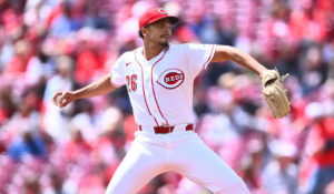 Burns y Bleday viven jornada de ensueño y los Reds rescatan el de la honra ante Washington