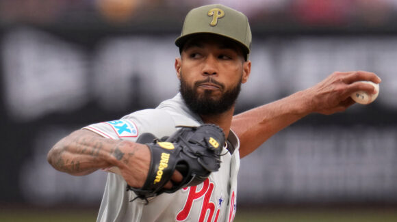 Cristopher Sánchez domina a Pirates con 13 ponches y lanza juego completo para los Phillies