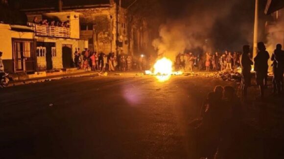 Cuba enfrenta protestas en La Habana por crisis energética