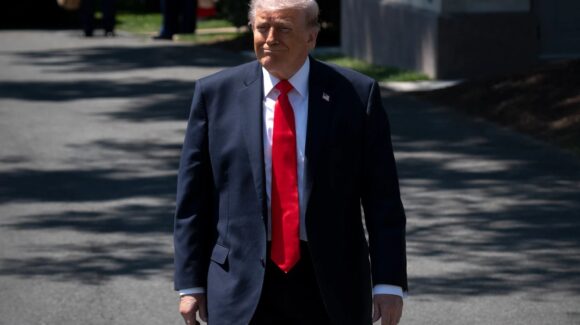 El presidente Donald Trump reitera que volvería a realizar ataque contra Irán