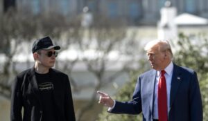 Trump viaja a China con Musk y Cook; Nvidia ausente de delegación