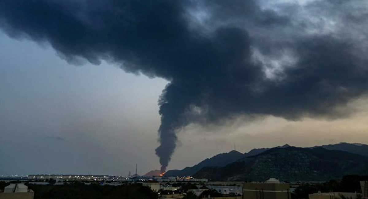 Los bombardeos causaron incendios en la infraestructura de Emiratos Árabes Unidos
