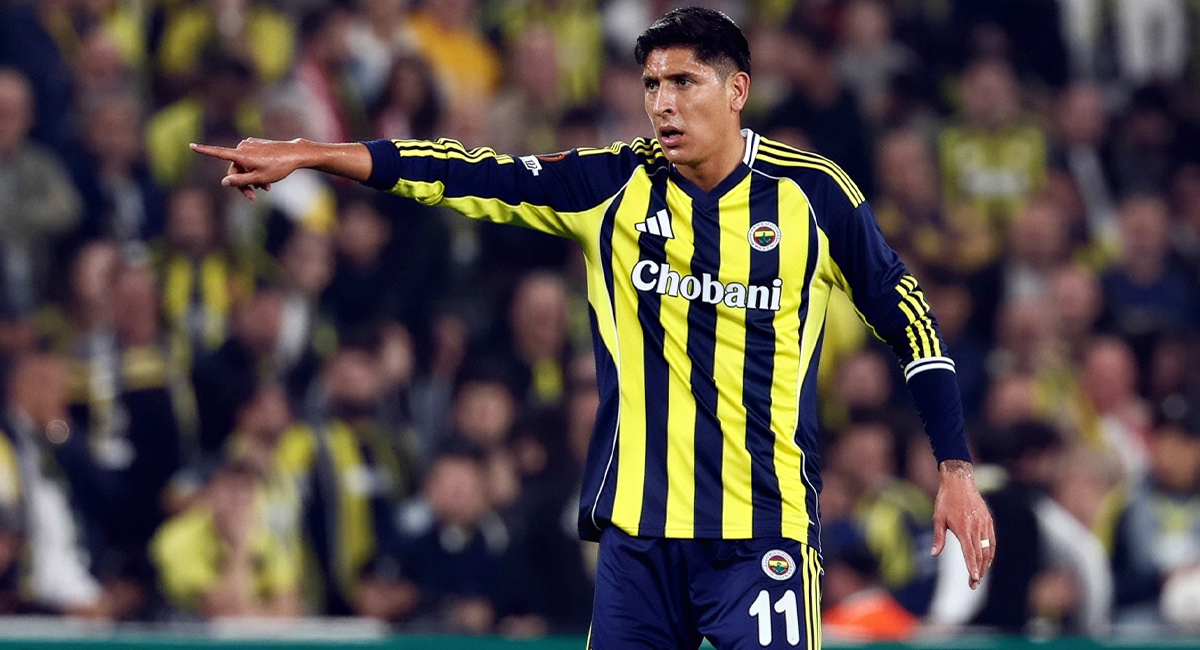 Edson Álvarez regresó a las canchas con el Fenerbahçe pero terminó siendo abucheado por la afición