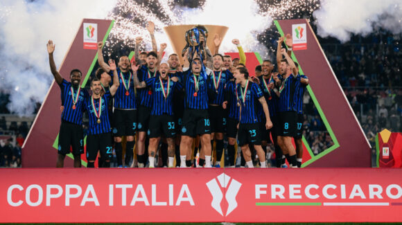 Inter de Milán aplasta a la Lazio y completa una temporada histórica con doblete en Italia