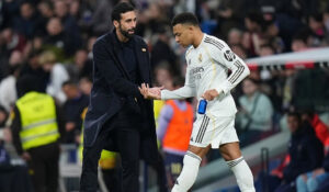 Explota la tensión en el Real Madrid; Mbappé arremete contra Arbeloa por no alinearlo como titular