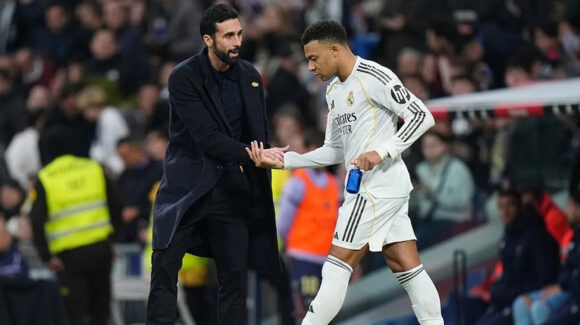 Explota la tensión en el Real Madrid; Mbappé arremete contra Arbeloa por no alinearlo como titular