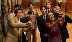 FOTOS Y VIDEO: Sheinbaum da tour a miembros de BTS por Palacio Nacional; les entrega reconocimiento