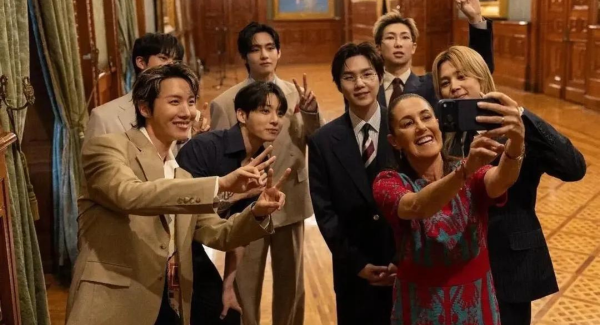 FOTOS Y VIDEO: Sheinbaum da tour a miembros de BTS por Palacio Nacional; les entrega reconocimiento