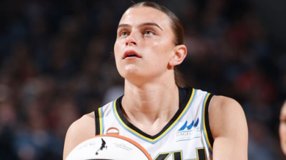 Gabriela Jaquez debuta en la WNBA como primera mexicoestadounidense elegida en primera ronda