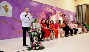 Alfonso Durazo reconoce a madres trabajadoras del Gobierno del Estado por su labor al servicio público y el hogar