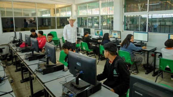 Con impulso de Durazo, Sonora se ubica en cuarto lugar a nivel nacional con menor rezago educativo
