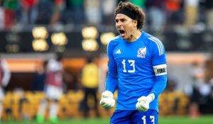 Ochoa da el primer paso rumbo al Mundial 2026; será el primer jugador europeo en llegar al CAR
