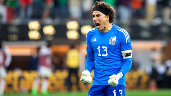 Ochoa da el primer paso rumbo al Mundial 2026; será el primer jugador europeo en llegar al CAR