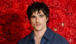 Jacob Elordi se retira del jurado de Cannes 2026 por lesión grave