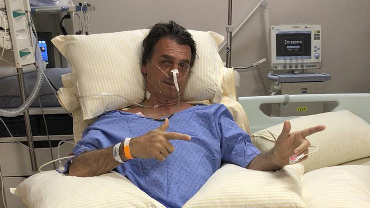 Jair Bolsonaro es operado exitosamente tras hospitalización de urgencia.