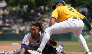 José Ramírez escribe historia con Cleveland y los Guardians apalean a los Athletics en el segundo de la serie