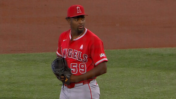 José Soriano silencia a Toronto y los Angels evitan ser barridos por los Blue Jays