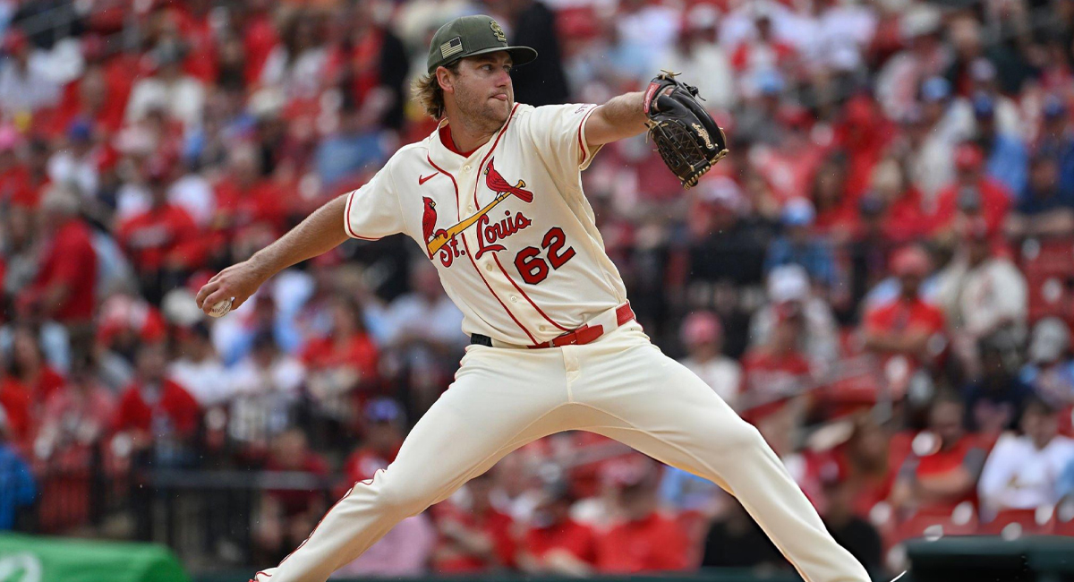 Kyle Leahy lanza joya monticular y los Cardinals aseguran la serie sobre Kansas City