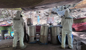 Autoridades aseguran narcolaboratorio del CJNG en operativo federal