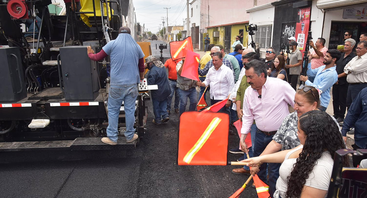Lamarque impulsa plan intensivo de pavimentación con nueva maquinaria en Cajeme