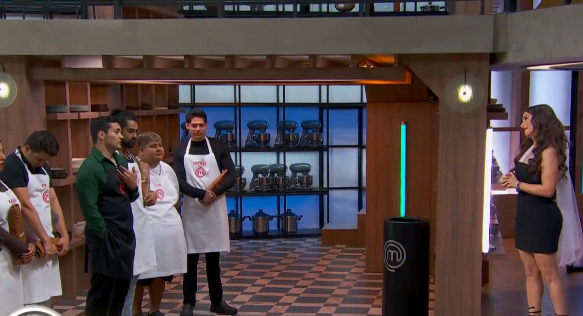 Lancer renuncia a MasterChef 24/7 tras intensa pelea con Claudia Lizaldi y acusa de favoritismos a la producción
