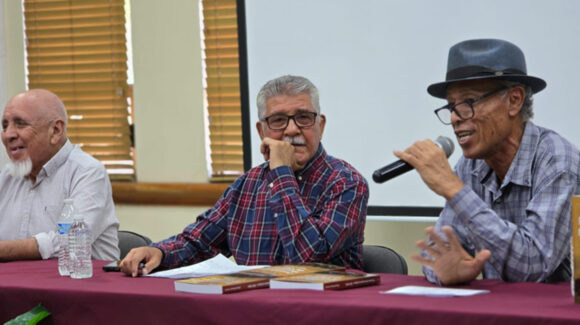 Presentan libro sobre la historia de los 66 alcaldes de Cajeme desde 1927 a 2024