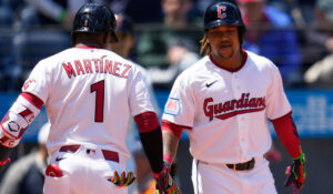 Cleveland no se detiene; Guardians barren a los Angels y se afianzan en la cima divisional