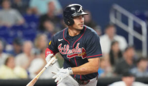 Matt Olson comanda tardío despertar de los Braves y Atlanta iguala la serie ante los Marlins