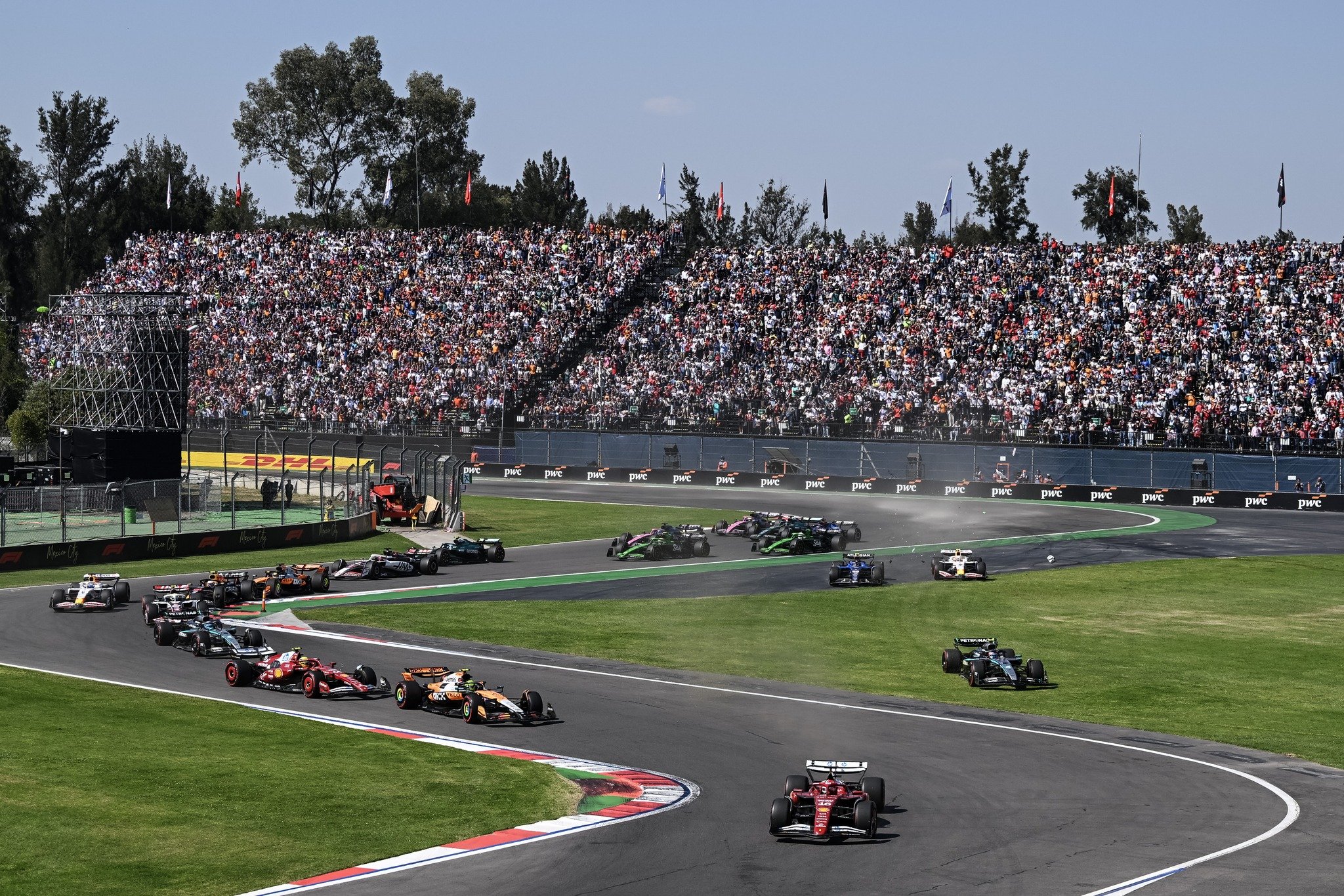 Abren venta de boletos para el Gran Premio de México 2026 con el regreso de Checo Pérez a la F1.