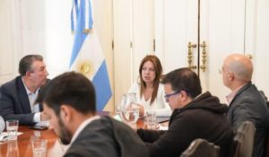 Gobierno se reunirá con universidades para discutir traslado de fondos a hospitales universitarios